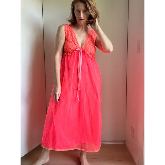 Vintage Lingerie Nightie Neon Coral Orange Lace Size M/Large Fit Bright - Picture 1 of 8